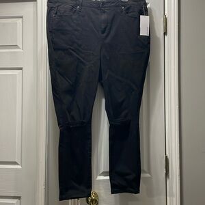 Black JUSTFAB ripped jeans